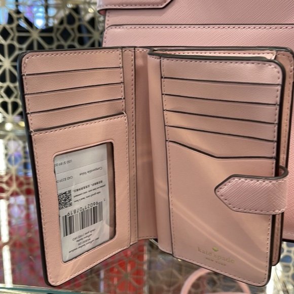 Kate Spade Madison Medium Compact Bifold Wallet Conch Pink
Color: Conch Pink
NWT - Picture 12 of 16